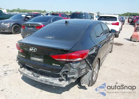 2018 Hyundai Elantra Value Edition z USA, uszkodzony, nr VIN KMHD84LF1JU475602